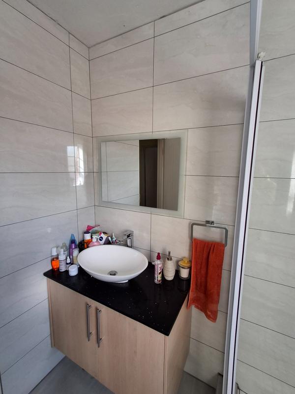 2 Bedroom Property for Sale in Annlin-wes Gauteng