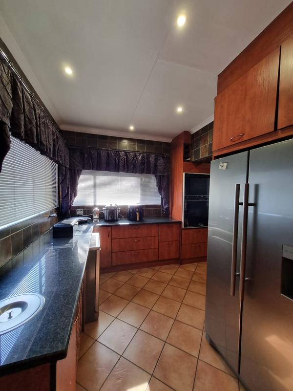 4 Bedroom Property for Sale in Doornpoort Gauteng