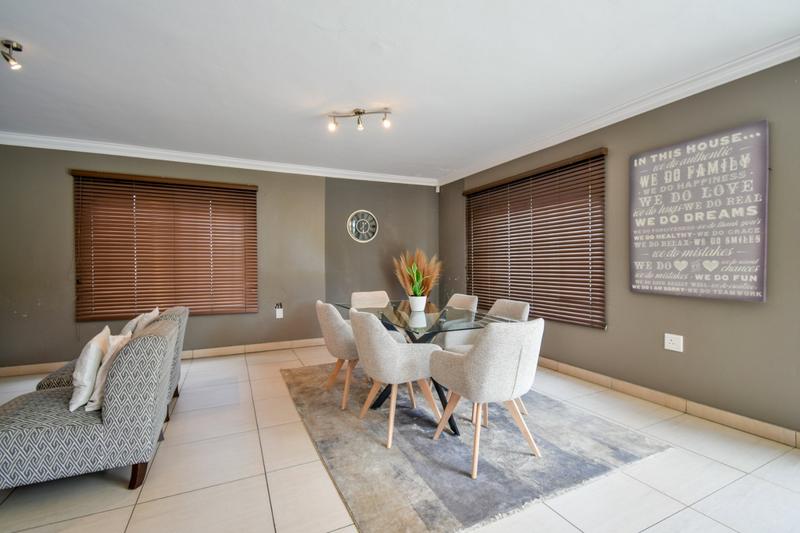 5 Bedroom Property for Sale in Gezina Gauteng