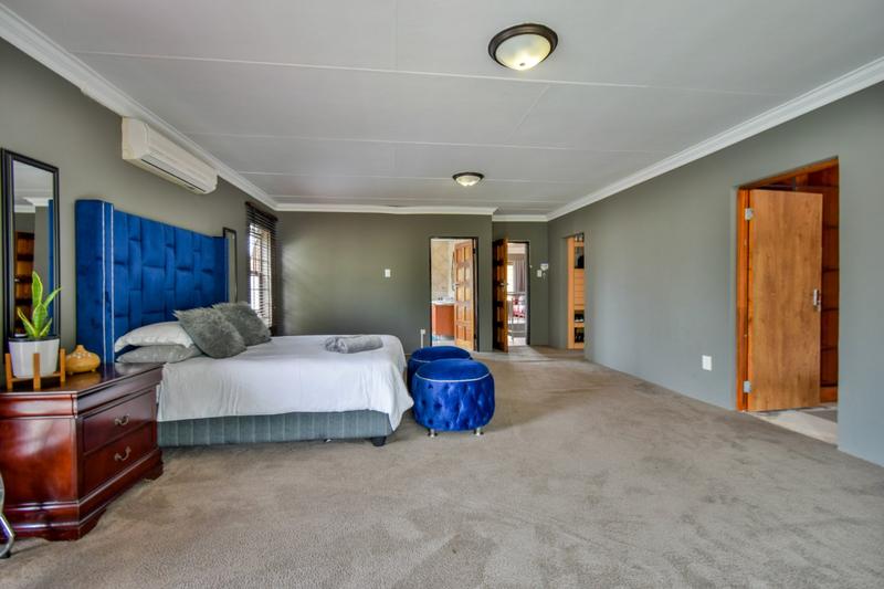 5 Bedroom Property for Sale in Gezina Gauteng