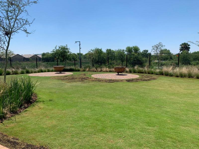 1 Bedroom Property for Sale in Montana Tuine Gauteng