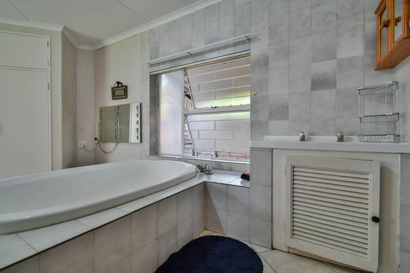 4 Bedroom Property for Sale in Sinoville Gauteng