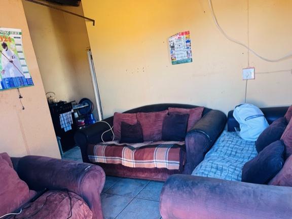 1 Bedroom Property for Sale in Rondebult Gauteng