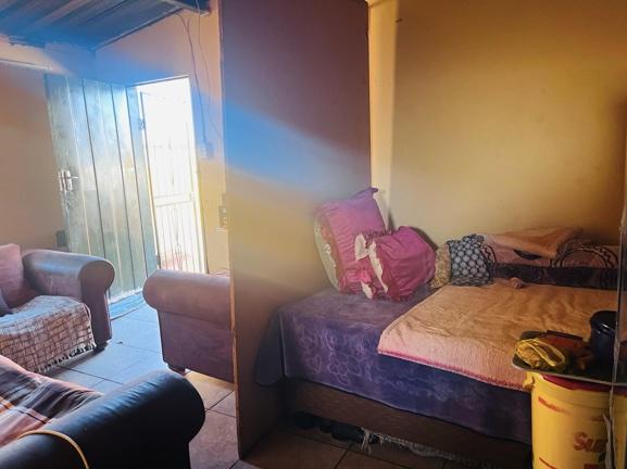 1 Bedroom Property for Sale in Rondebult Gauteng