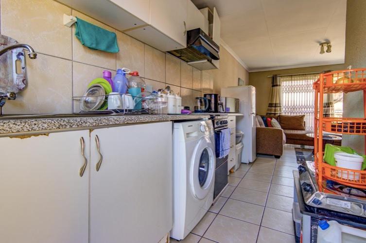 2 Bedroom Property for Sale in Birch Acres Gauteng