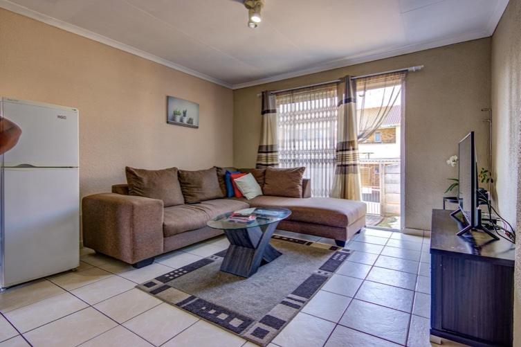 2 Bedroom Property for Sale in Birch Acres Gauteng