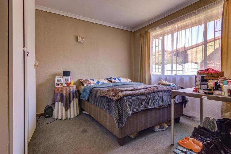 2 Bedroom Property for Sale in Birch Acres Gauteng