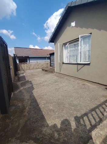 3 Bedroom Property for Sale in Leboeng Gauteng