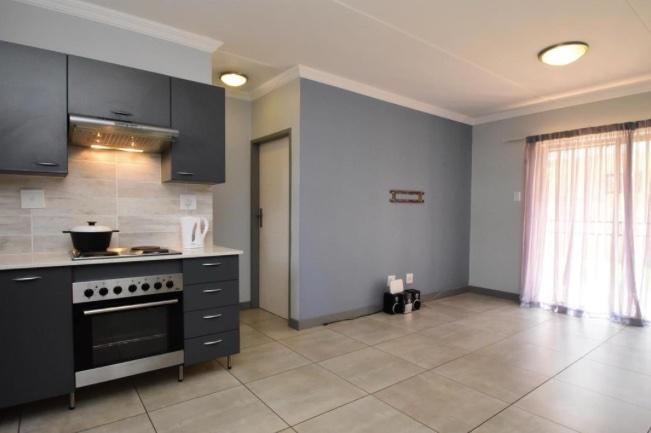 1 Bedroom Property for Sale in Noordwyk Gauteng