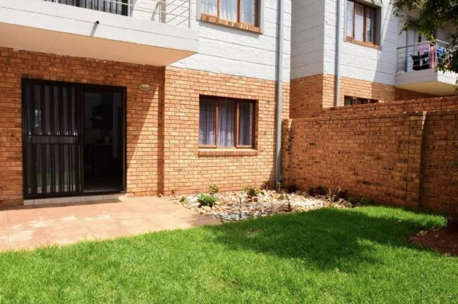 1 Bedroom Property for Sale in Noordwyk Gauteng