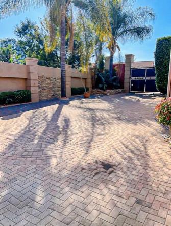 4 Bedroom Property for Sale in Boskruin Gauteng