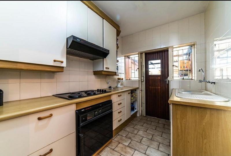 2 Bedroom Property for Sale in Windsor Gauteng