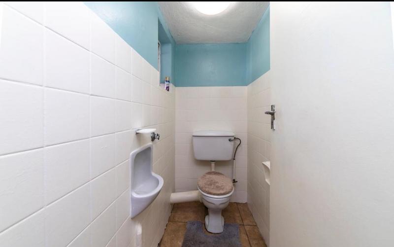 2 Bedroom Property for Sale in Windsor Gauteng