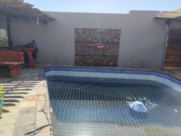 4 Bedroom Property for Sale in Mamelodi Gauteng