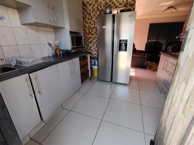 4 Bedroom Property for Sale in Mamelodi Gauteng