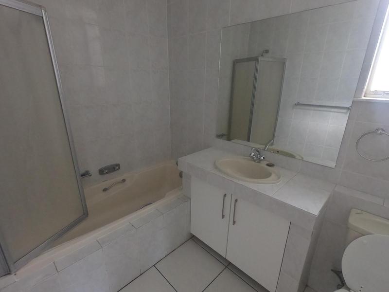 To Let 3 Bedroom Property for Rent in Sandown Gauteng