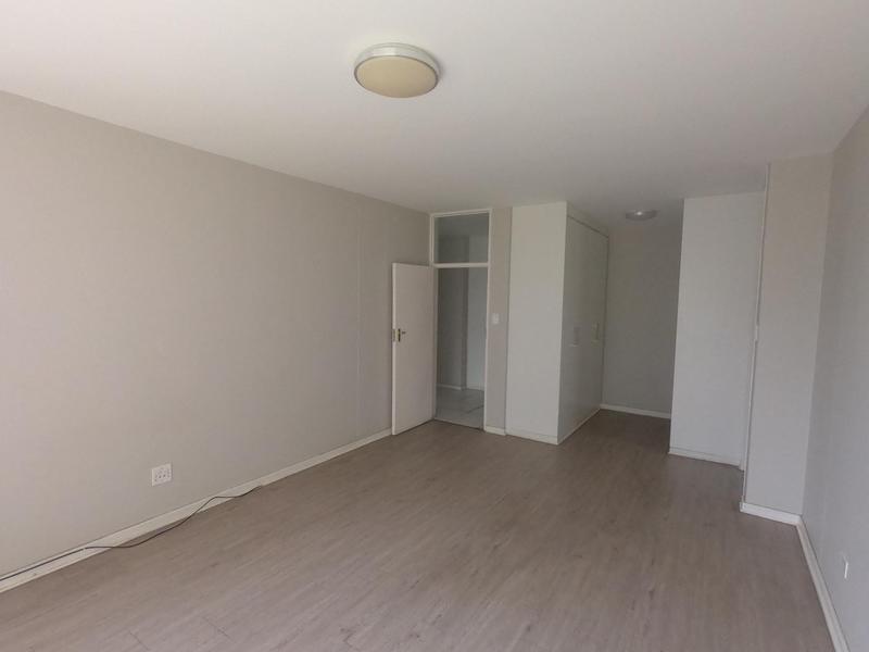 To Let 3 Bedroom Property for Rent in Sandown Gauteng