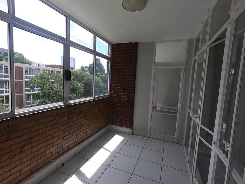 To Let 3 Bedroom Property for Rent in Sandown Gauteng