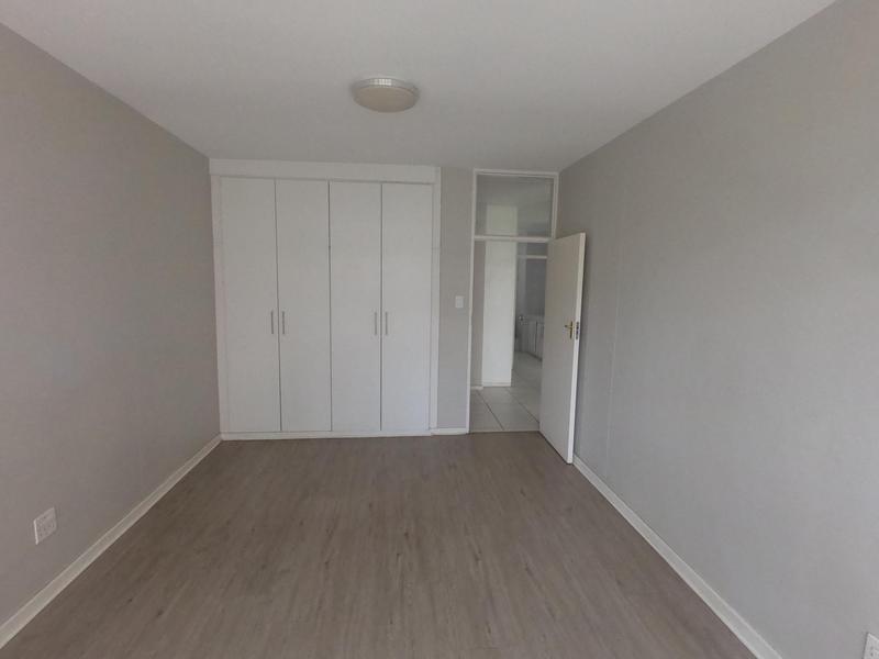 To Let 3 Bedroom Property for Rent in Sandown Gauteng