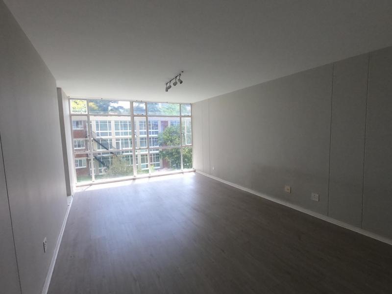 To Let 3 Bedroom Property for Rent in Sandown Gauteng