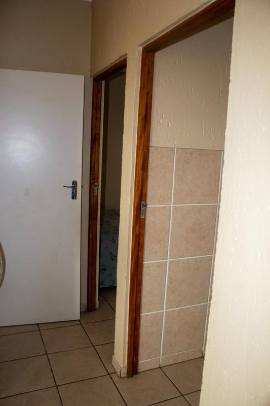 2 Bedroom Property for Sale in Ruimsig A H Gauteng