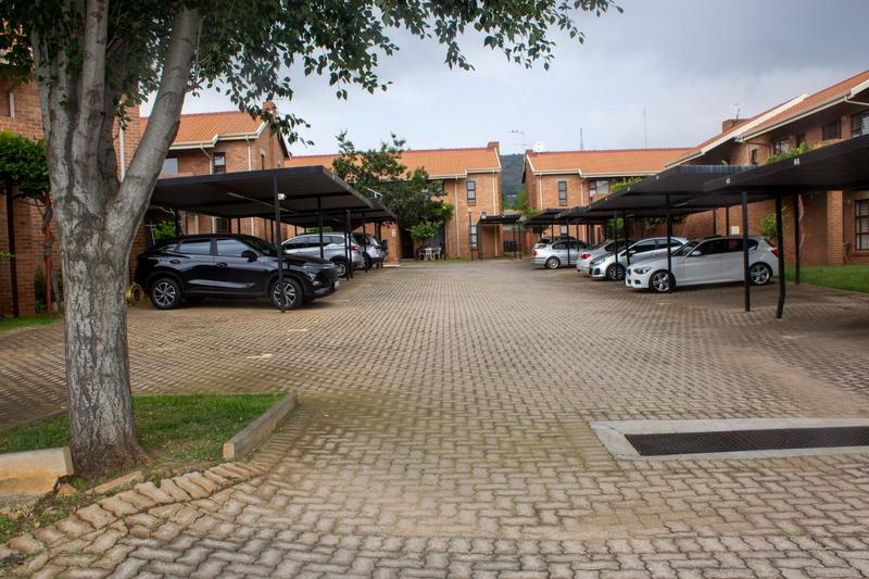 2 Bedroom Property for Sale in Ruimsig A H Gauteng