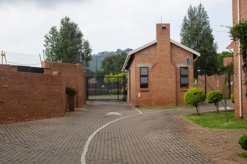 2 Bedroom Property for Sale in Ruimsig A H Gauteng
