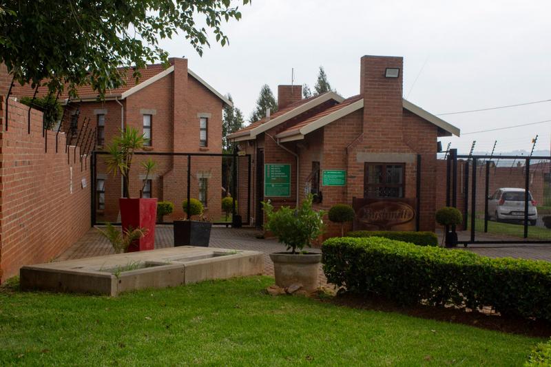 2 Bedroom Property for Sale in Ruimsig A H Gauteng