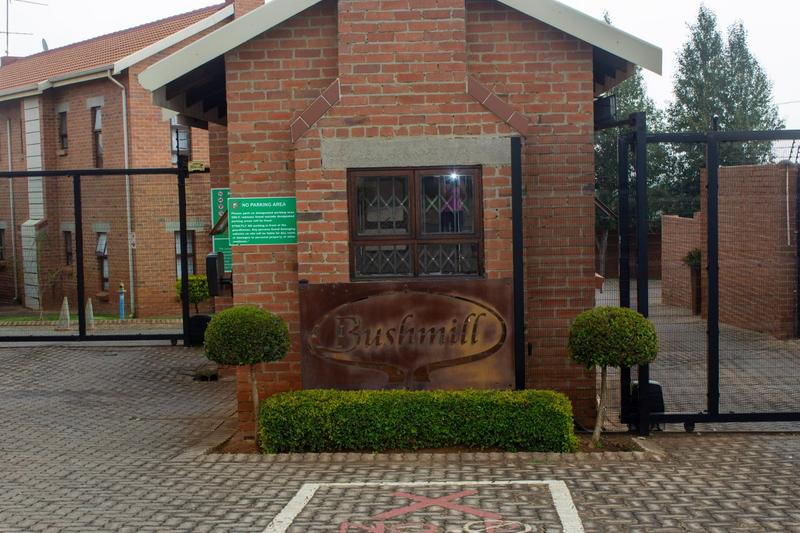 2 Bedroom Property for Sale in Ruimsig A H Gauteng