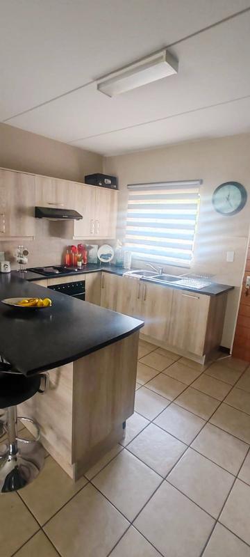 2 Bedroom Property for Sale in Wilgeheuwel Gauteng