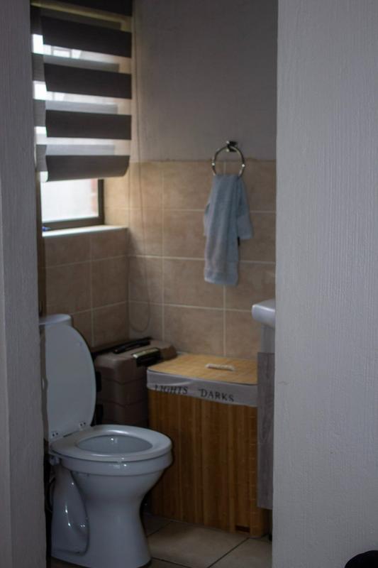 2 Bedroom Property for Sale in Wilgeheuwel Gauteng