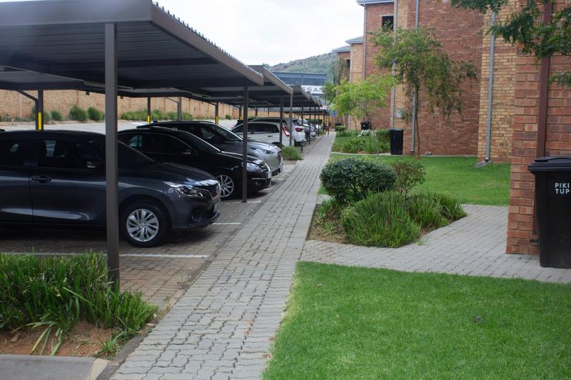 2 Bedroom Property for Sale in Wilgeheuwel Gauteng