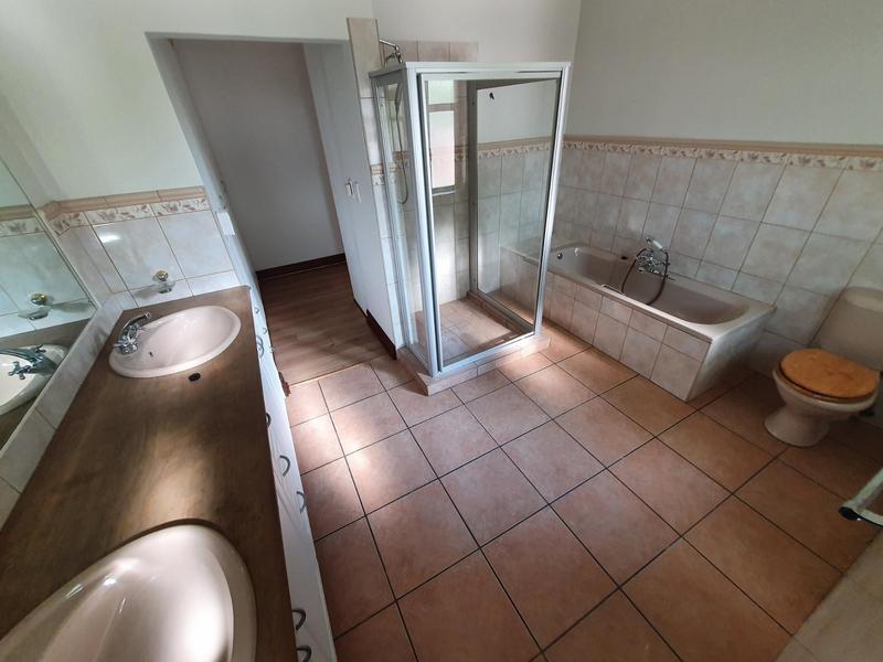 To Let 3 Bedroom Property for Rent in Cornwall Hill Gauteng