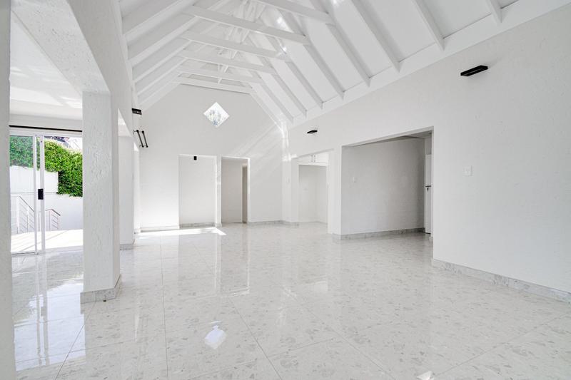 To Let 4 Bedroom Property for Rent in Dainfern Golf Estate Gauteng