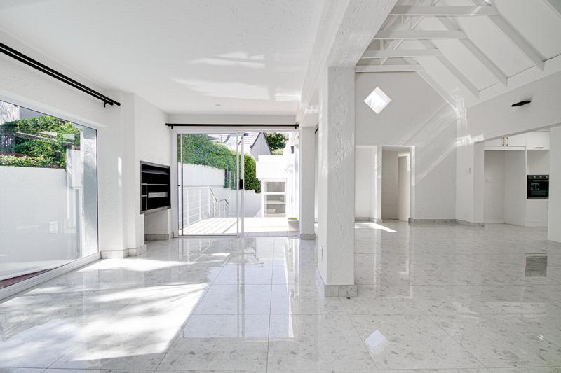 To Let 4 Bedroom Property for Rent in Dainfern Golf Estate Gauteng