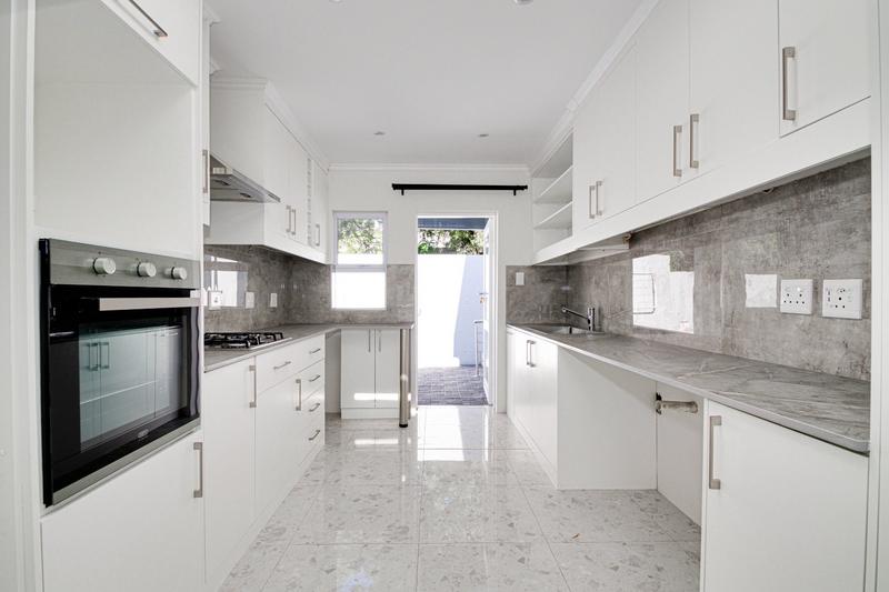 To Let 4 Bedroom Property for Rent in Dainfern Golf Estate Gauteng