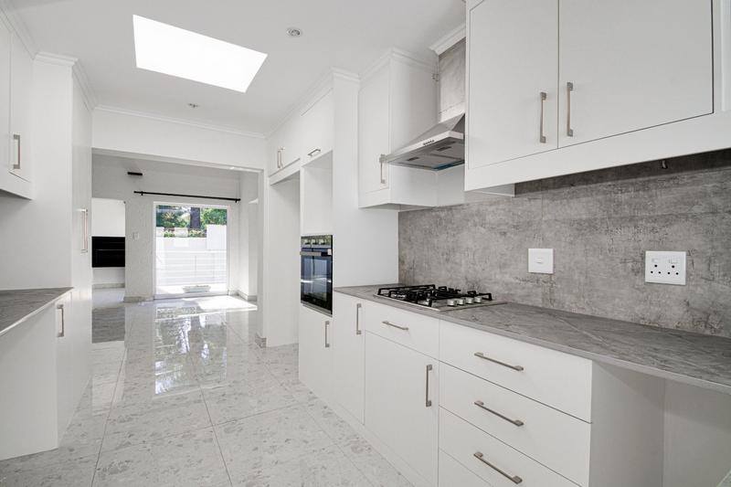 To Let 4 Bedroom Property for Rent in Dainfern Golf Estate Gauteng