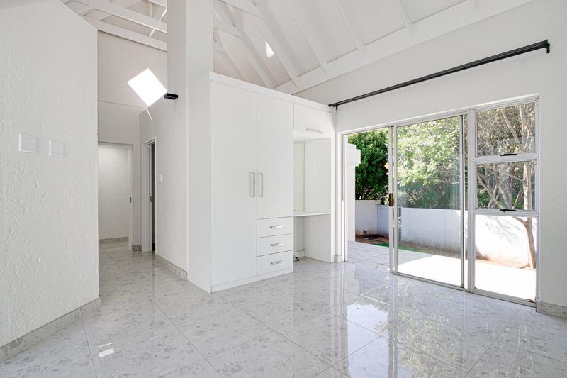 To Let 4 Bedroom Property for Rent in Dainfern Golf Estate Gauteng