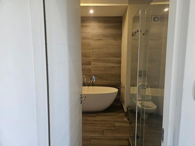 2 Bedroom Property for Sale in Ashlea Gardens Gauteng