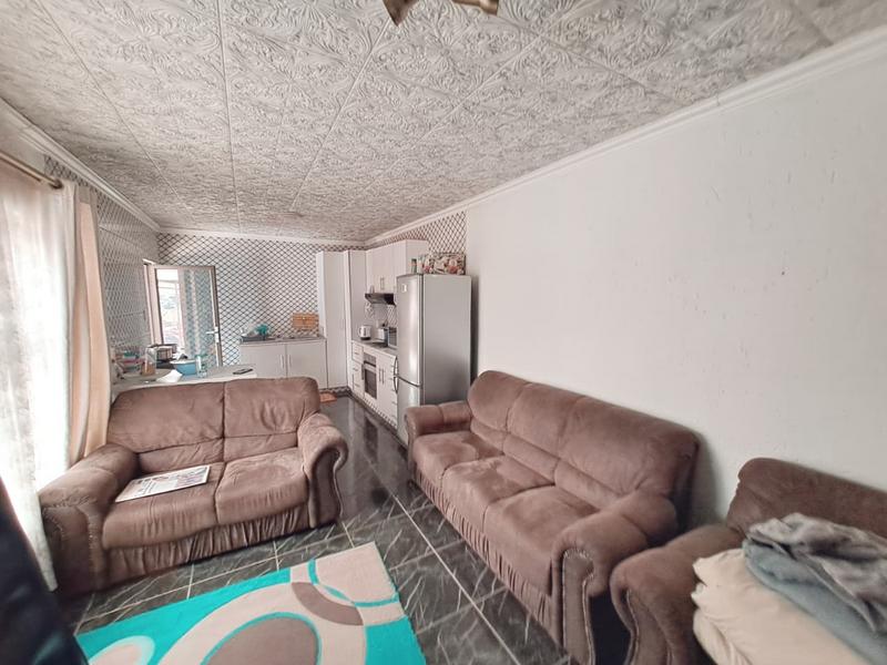 To Let 1 Bedroom Property for Rent in Primrose Gauteng