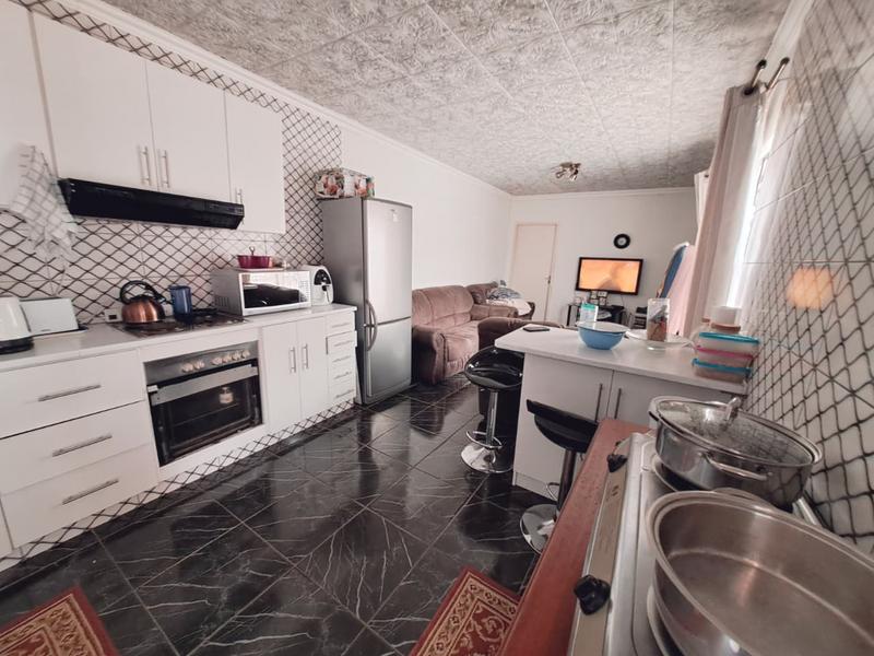 To Let 1 Bedroom Property for Rent in Primrose Gauteng