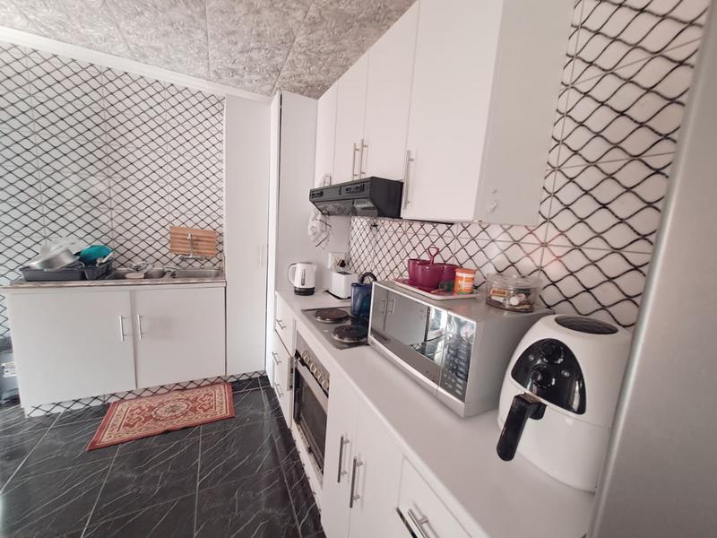 To Let 1 Bedroom Property for Rent in Primrose Gauteng