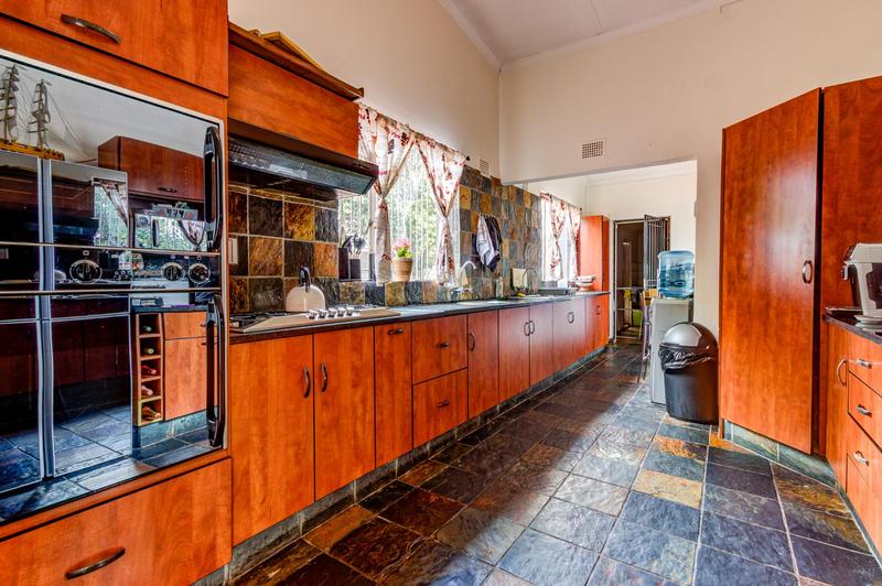 4 Bedroom Property for Sale in Bonaero Park Gauteng