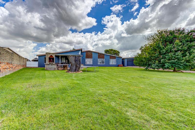 4 Bedroom Property for Sale in Bonaero Park Gauteng