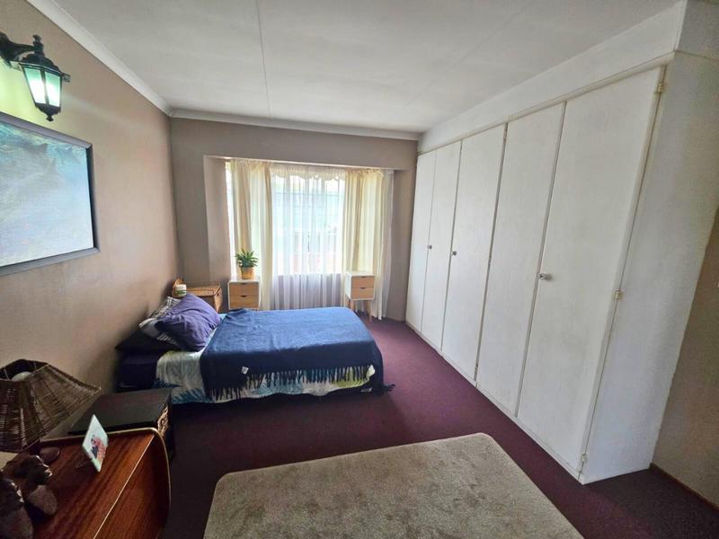 3 Bedroom Property for Sale in Glen Marais Gauteng