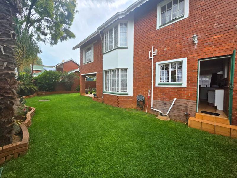 3 Bedroom Property for Sale in Glen Marais Gauteng