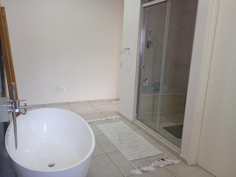 To Let 4 Bedroom Property for Rent in Homes Haven Gauteng