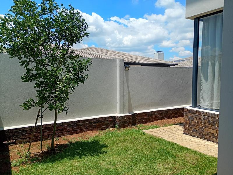 To Let 4 Bedroom Property for Rent in Homes Haven Gauteng