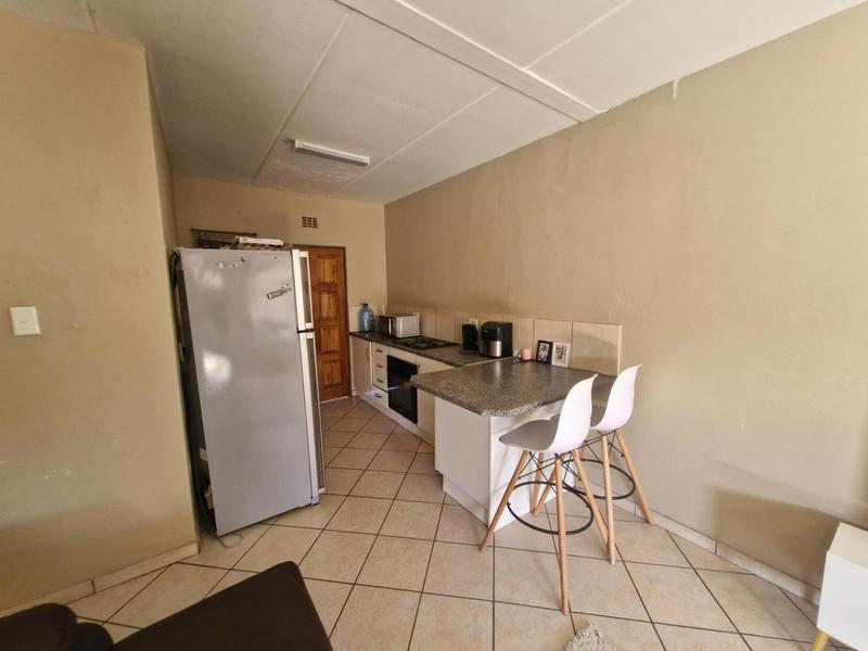 2 Bedroom Property for Sale in Klippoortje Gauteng