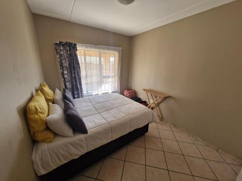 2 Bedroom Property for Sale in Klippoortje Gauteng